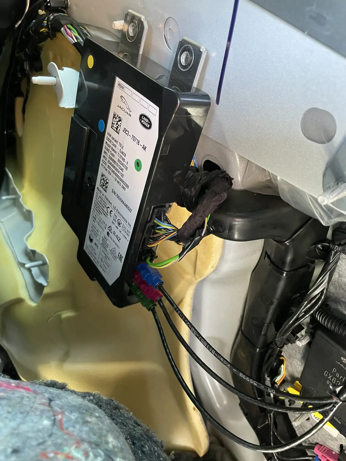 failing JLR TCU telematics unit
